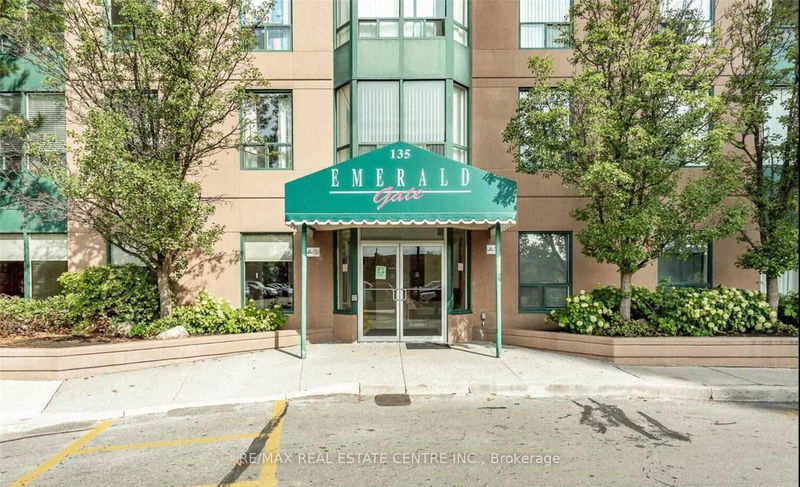 135 Hillcrest Ave S, unit 204 for rent - image #1