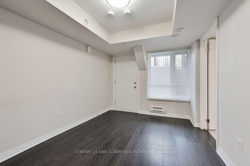 185 William Duncan Rd, unit 6 for sale - image #8