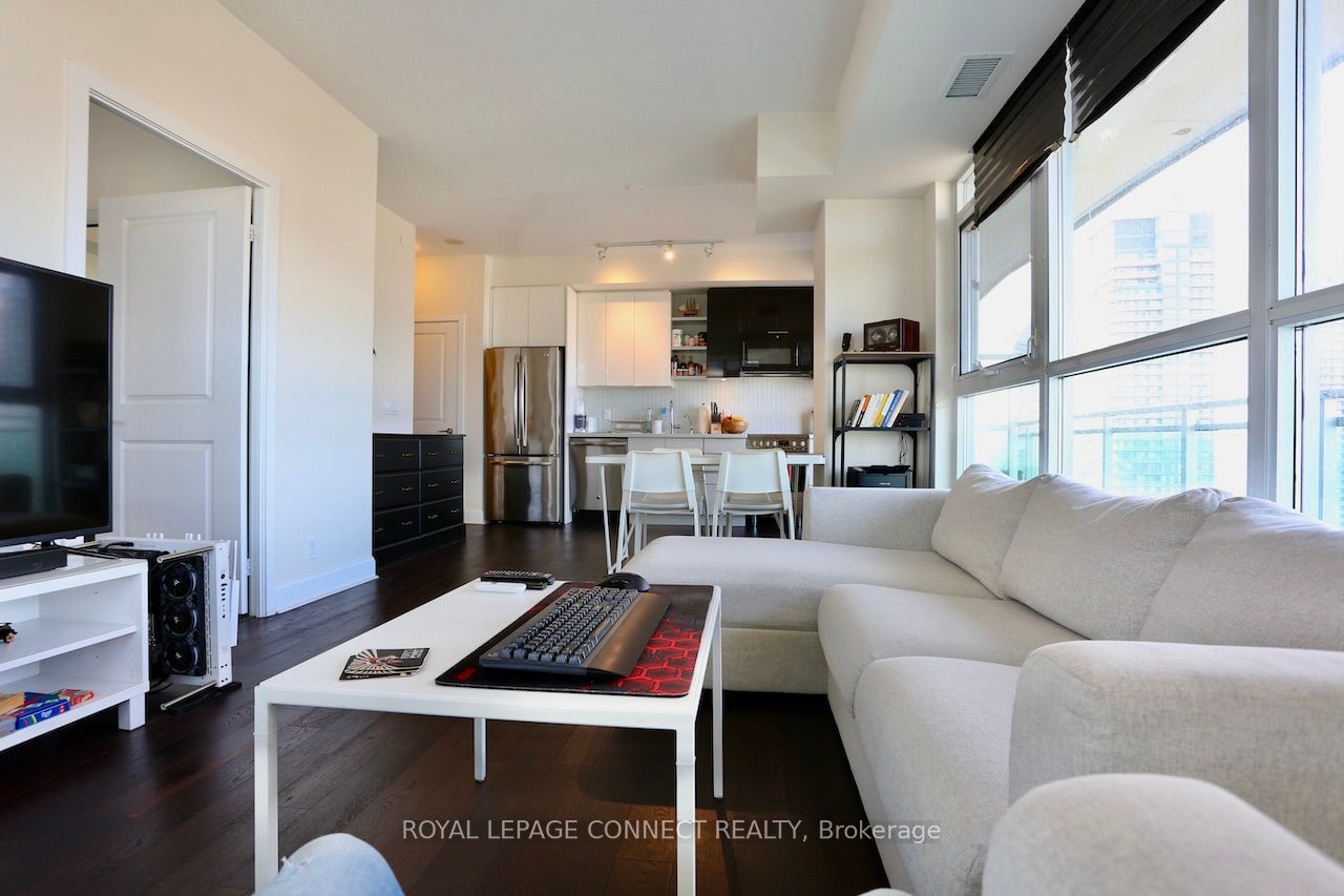 33 Shore Breeze Dr, unit 2504 for sale - image #12