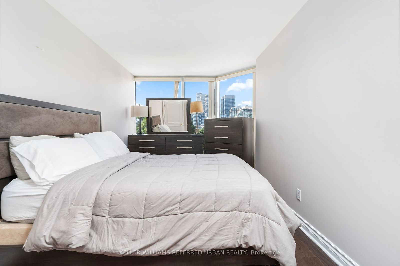 1 Palace Pier Crt, unit 409 for rent - image #7