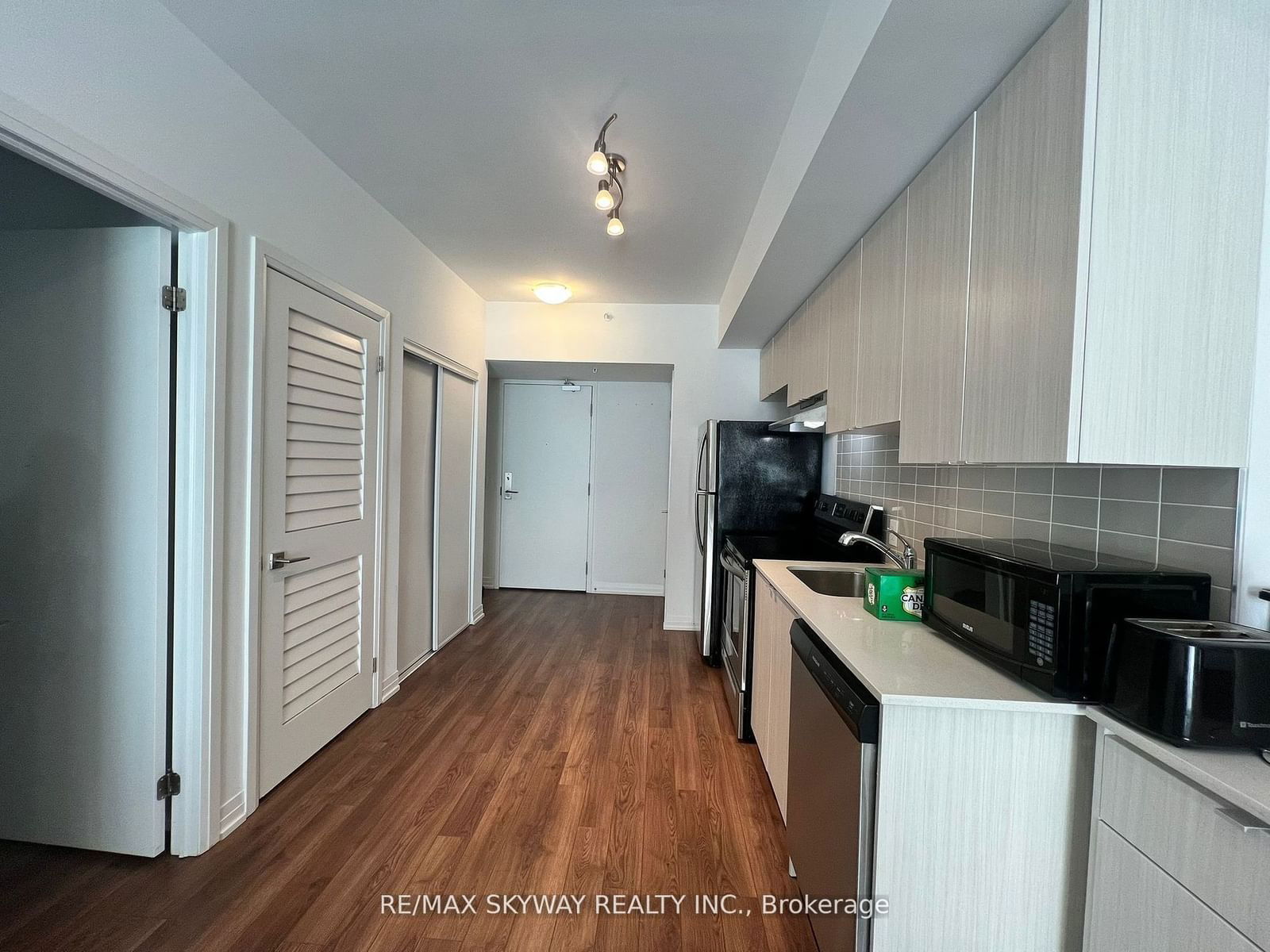 408 Browns Line, unit 208 for rent