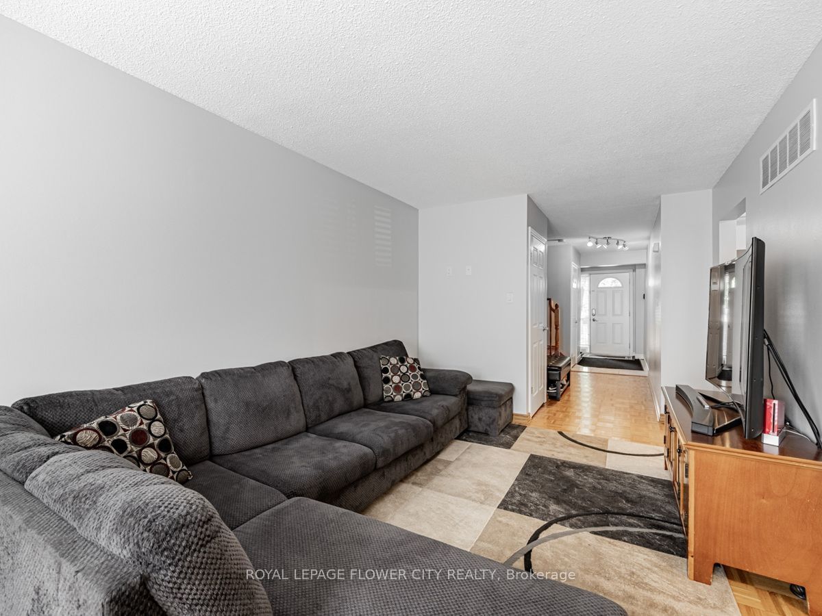 750 Burnhamthorpe Rd E, unit 31 for sale - image #5