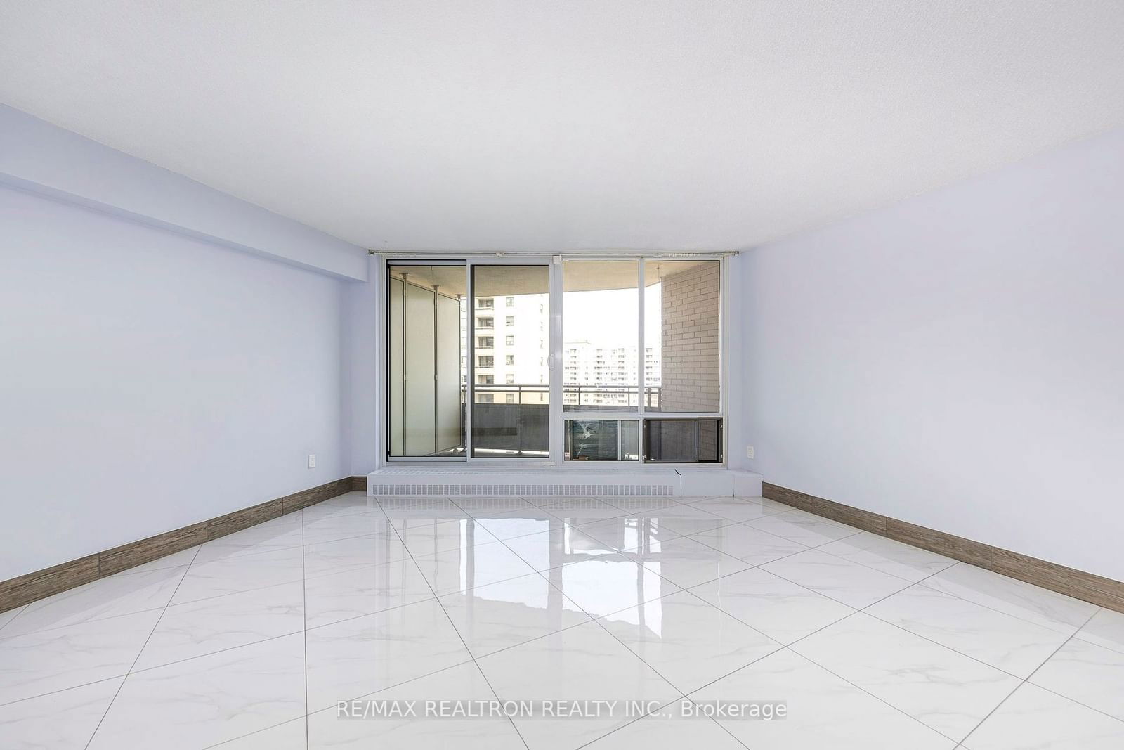 380 Dixon Rd, unit 1805 for sale - image #10