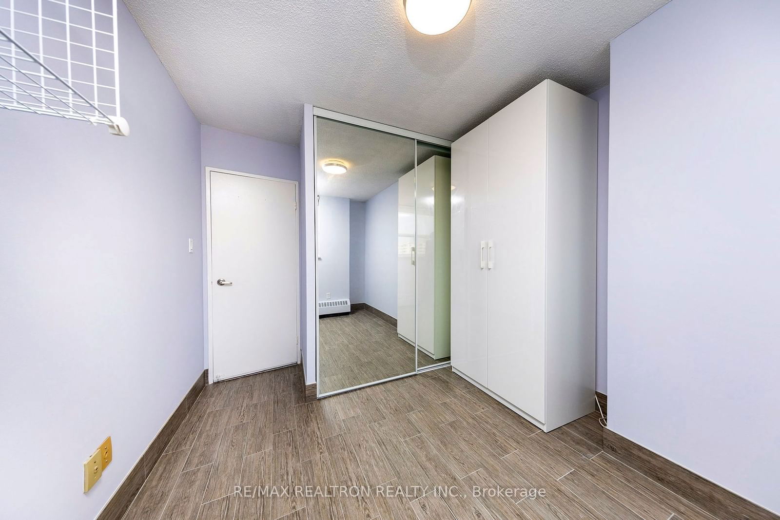 380 Dixon Rd, unit 1805 for sale - image #17