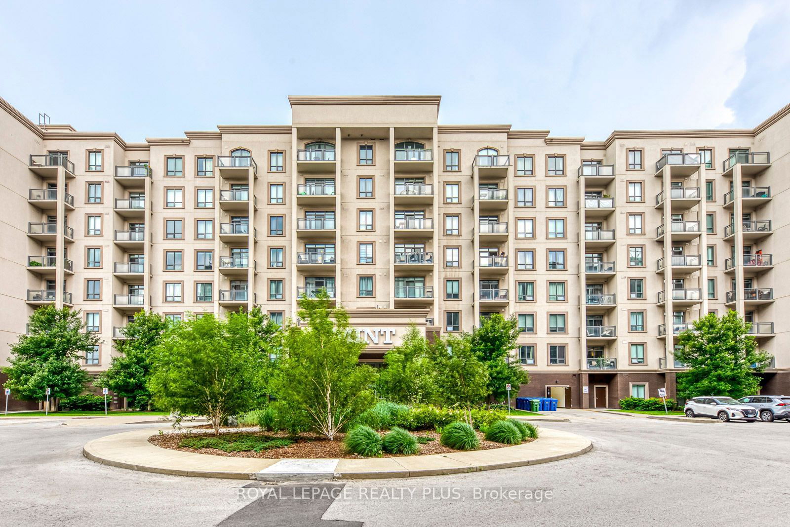 2490 Old Bronte Rd, unit 608 for rent - image #1