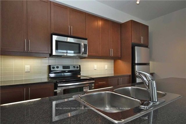 1 Hurontario St, unit 1404 for rent - image #9