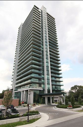 100 John St, unit 801 for rent - image #1