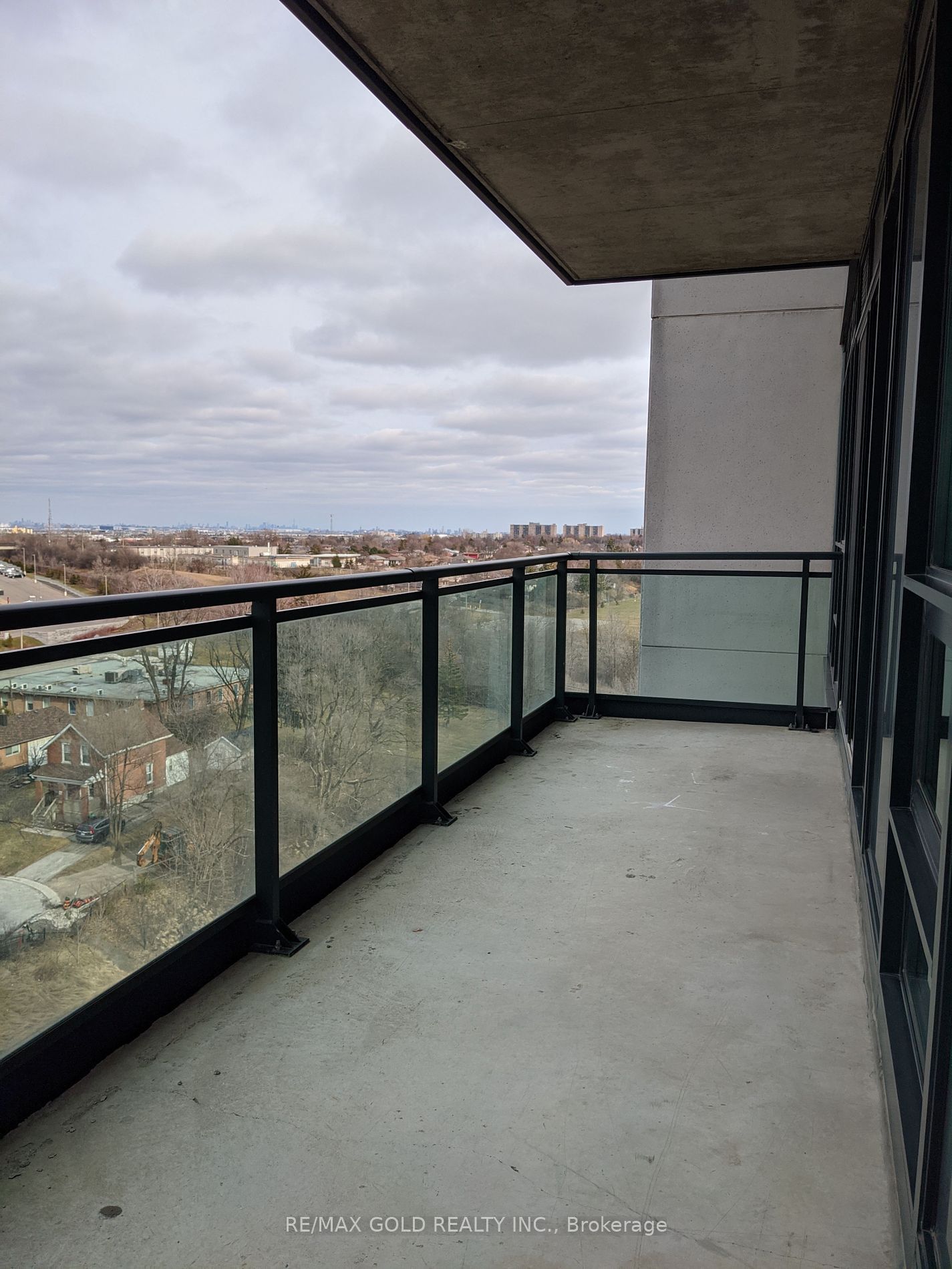 100 John St, unit 801 for rent - image #13