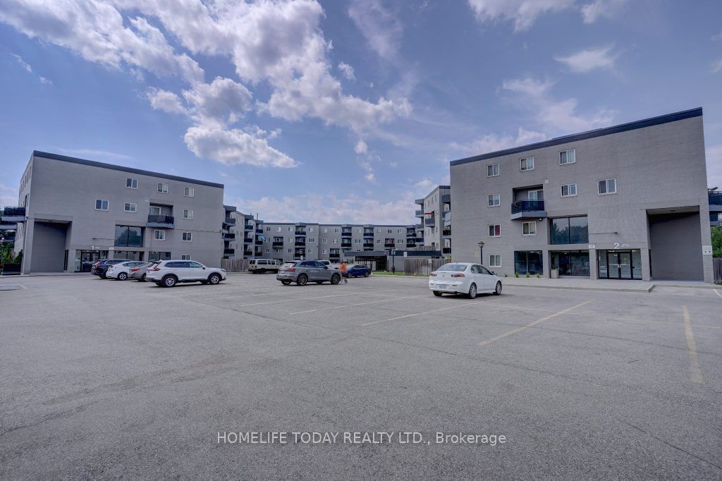 2001 Bonnymede Dr, unit 40 for sale - image #30