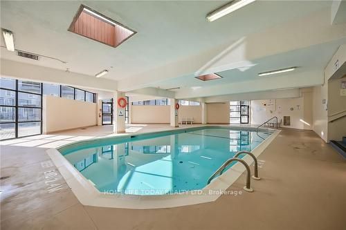 2001 Bonnymede Dr, unit 40 for sale - image #32