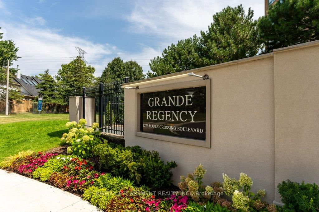 1276 Maple Crossing Blvd, unit 310 for sale