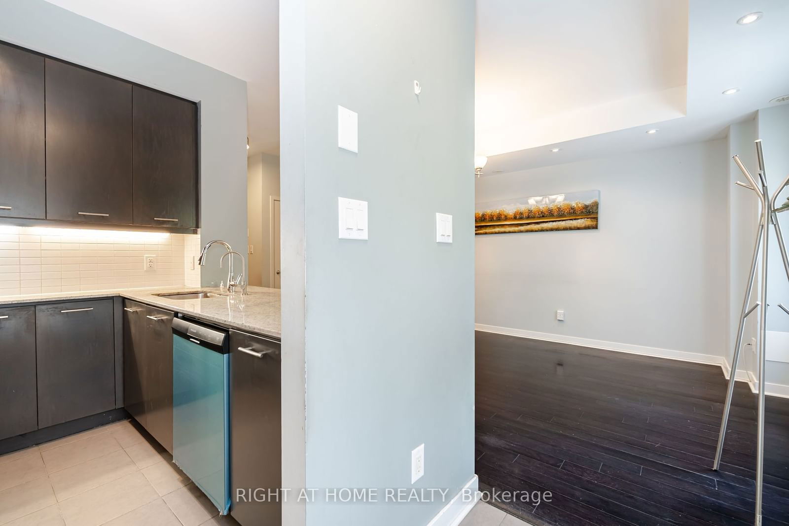 370 Square One Dr, unit #6(106) for sale - image #5