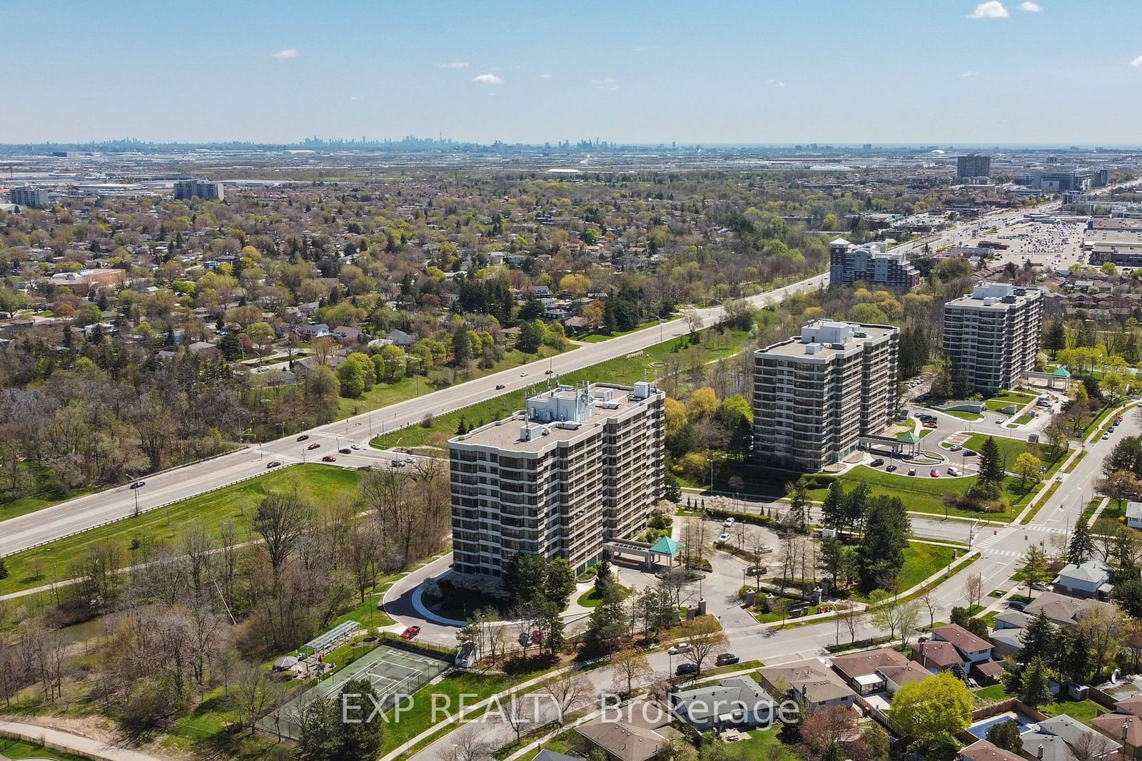 310 Mill St S, unit 811 for sale - image #37