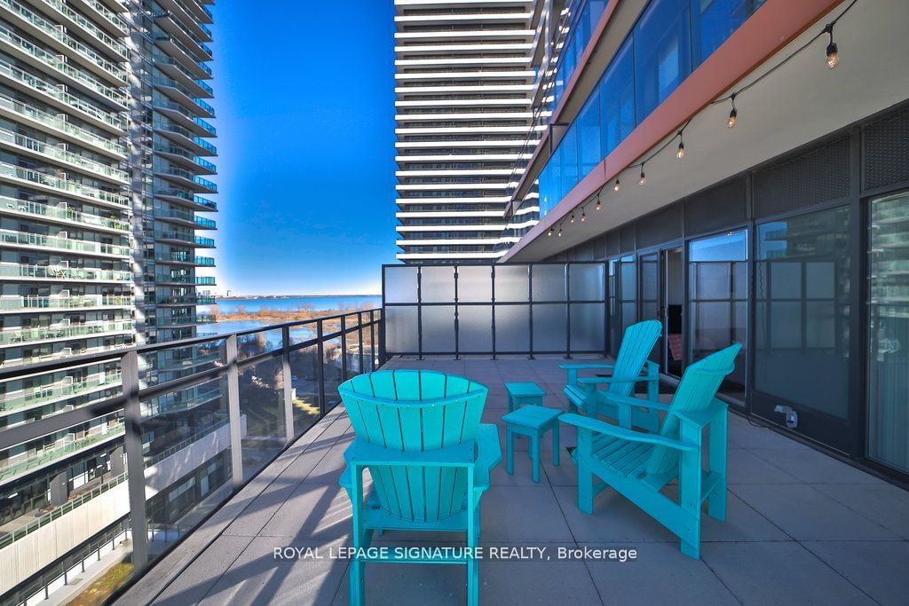 30 Shore Breeze Dr, unit 913 for sale