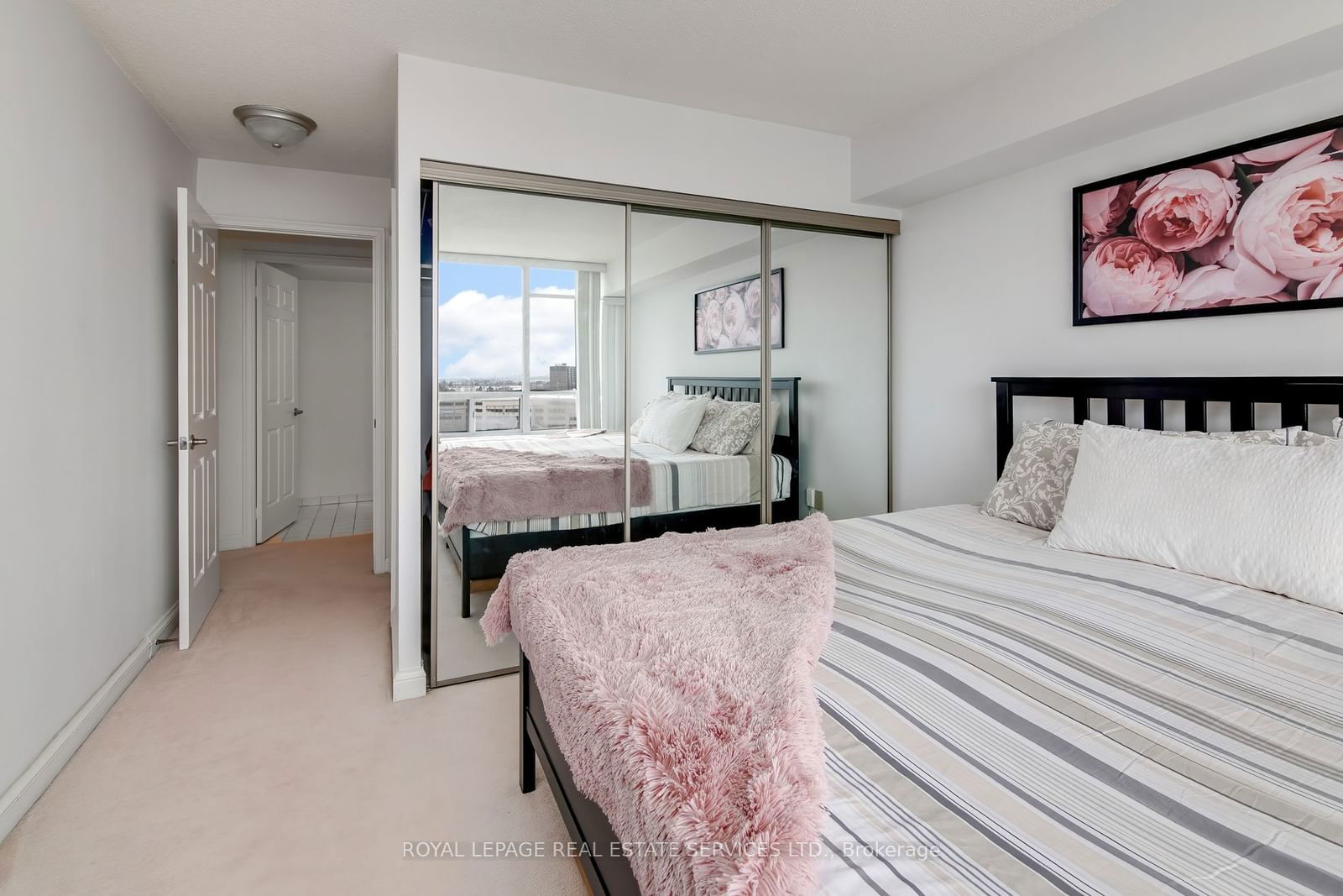 24 Hanover Rd, unit 708 for sale - image #11