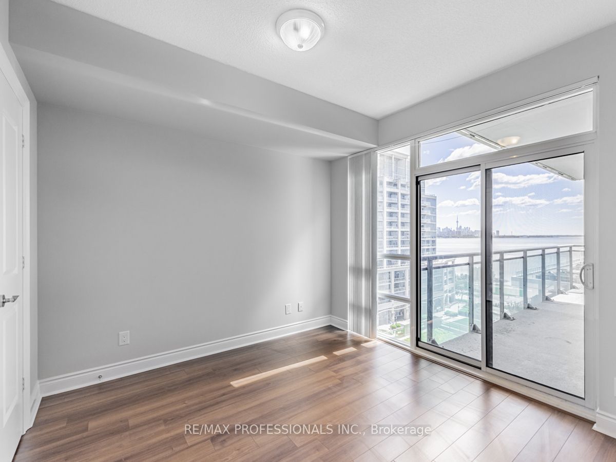 16 Brookers Lane, unit 710 for sale - image #19