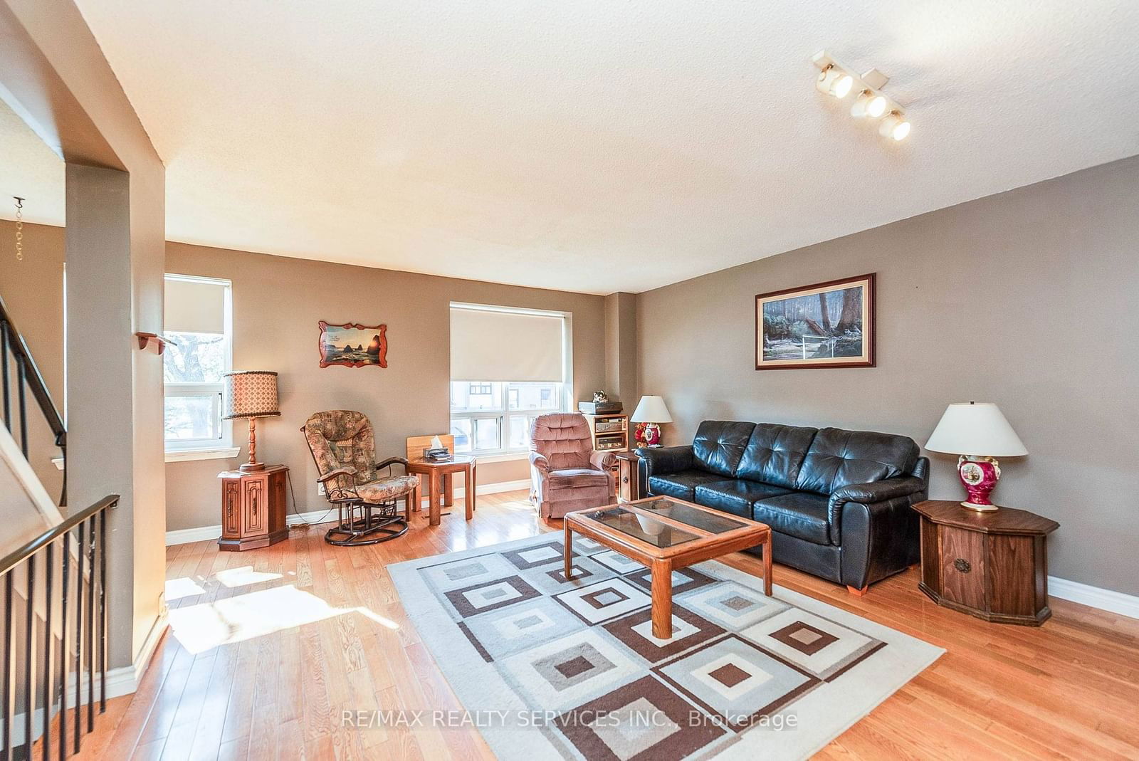 51 Guildford Cres, unit 51 for sale - image #10