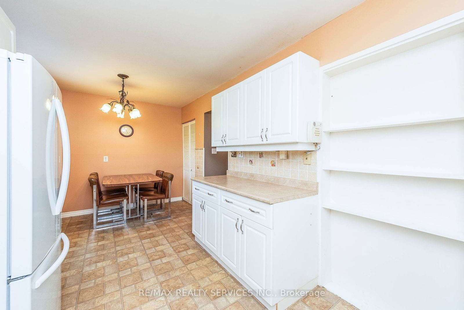 51 Guildford Cres, unit 51 for sale - image #12