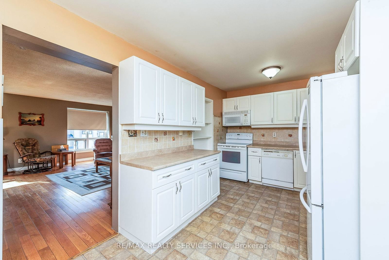 51 Guildford Cres, unit 51 for sale - image #16