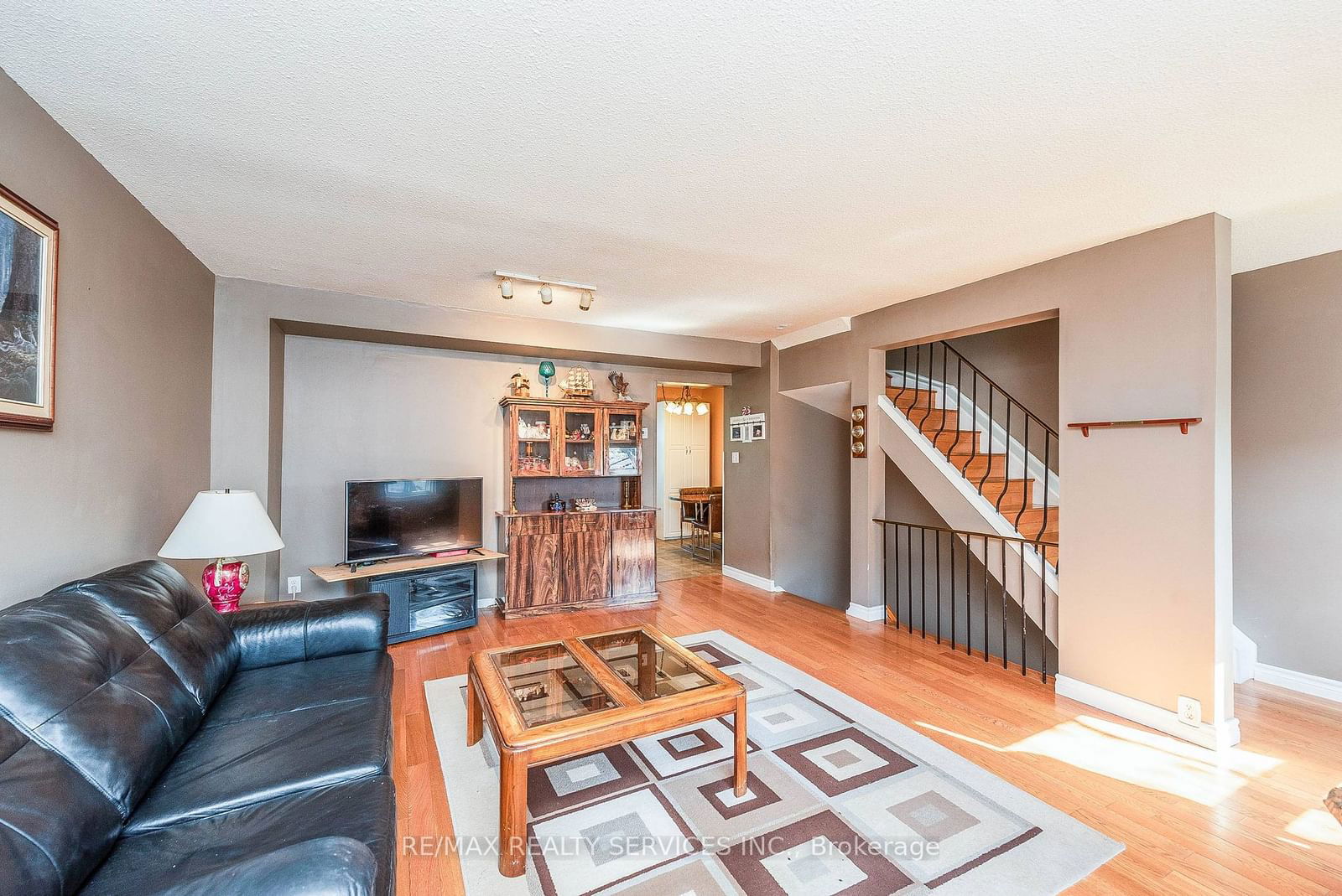 51 Guildford Cres, unit 51 for sale - image #8