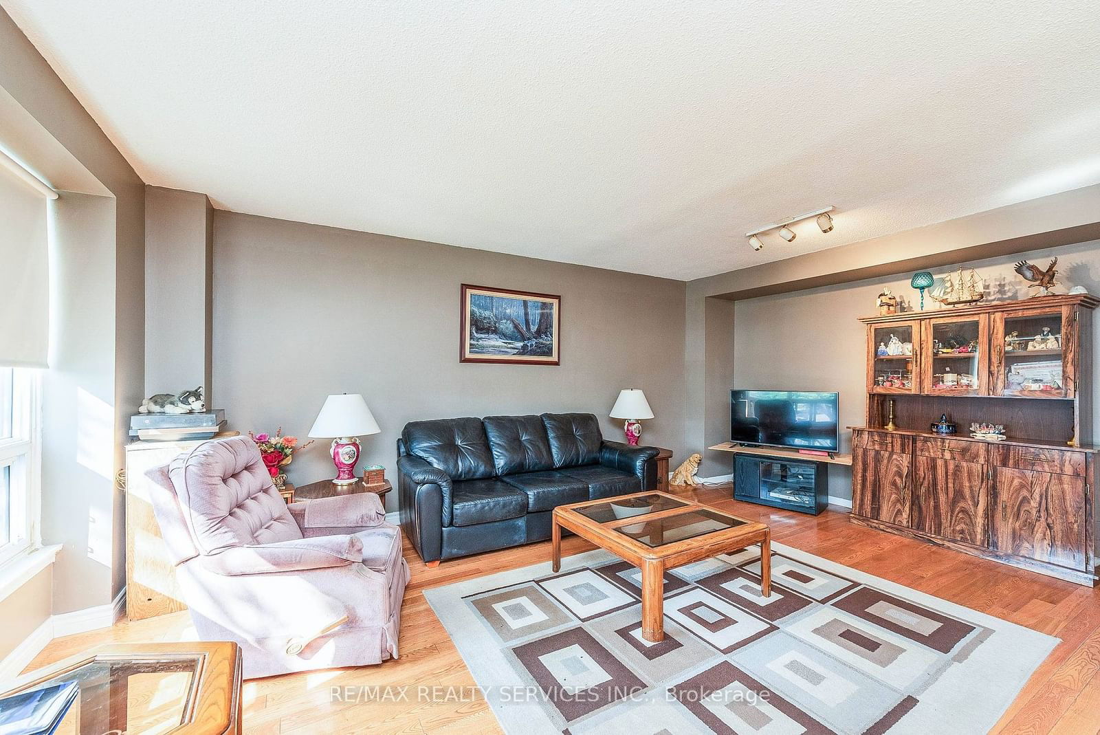 51 Guildford Cres, unit 51 for sale - image #9