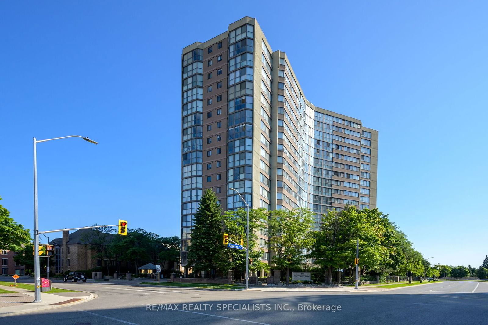 4235 Sherwoodtowne Blvd, unit 402 for sale