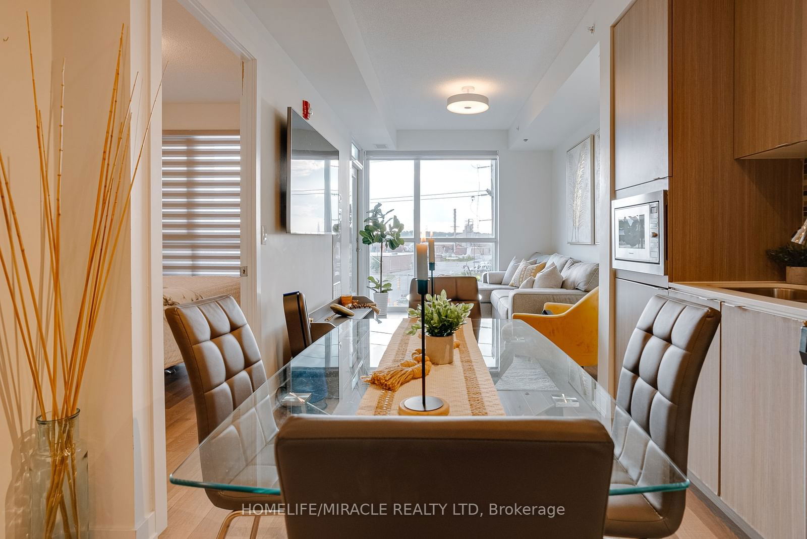 5230 Dundas St, unit A527 for sale - image #8