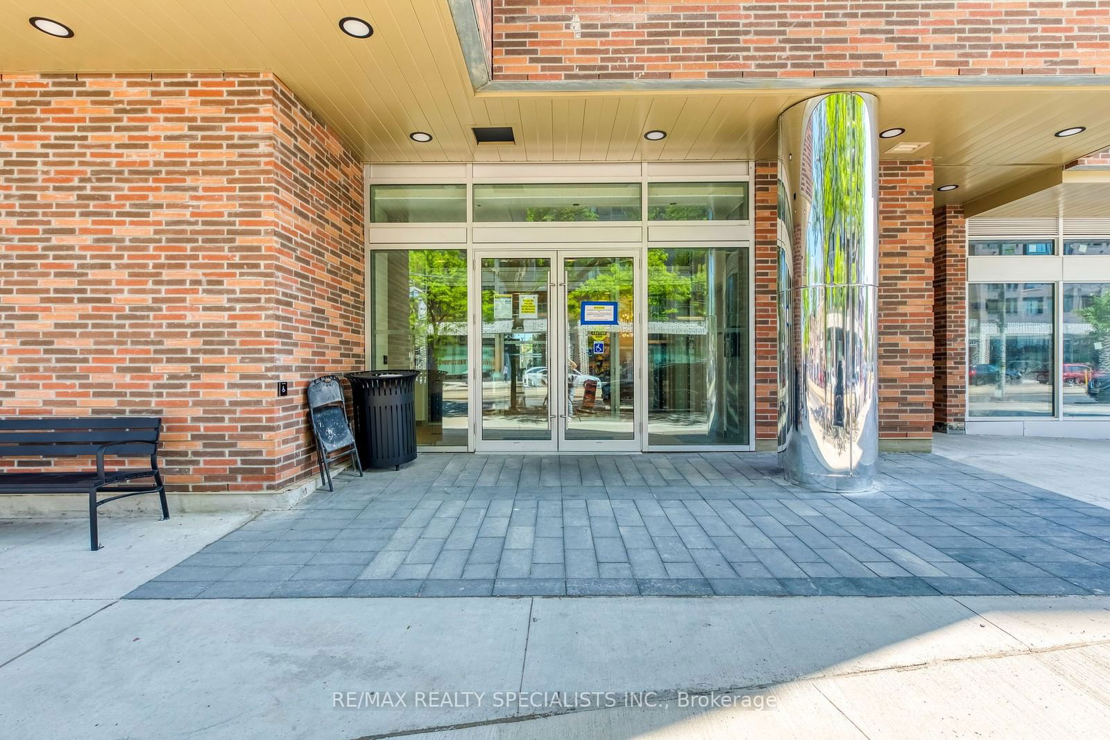 1787 ST. CLAIR Ave W, unit 428 for sale - image #2