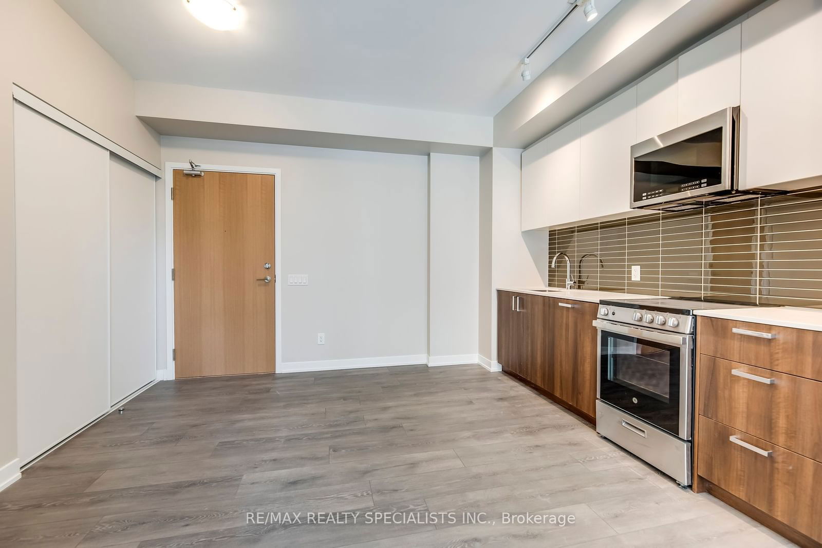 1787 ST. CLAIR Ave W, unit 428 for sale - image #7