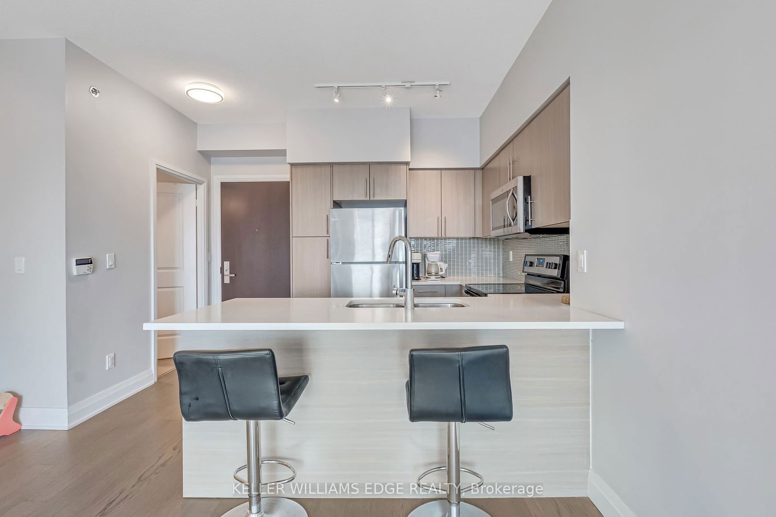 55 Speers Rd, unit 1106 for sale - image #13