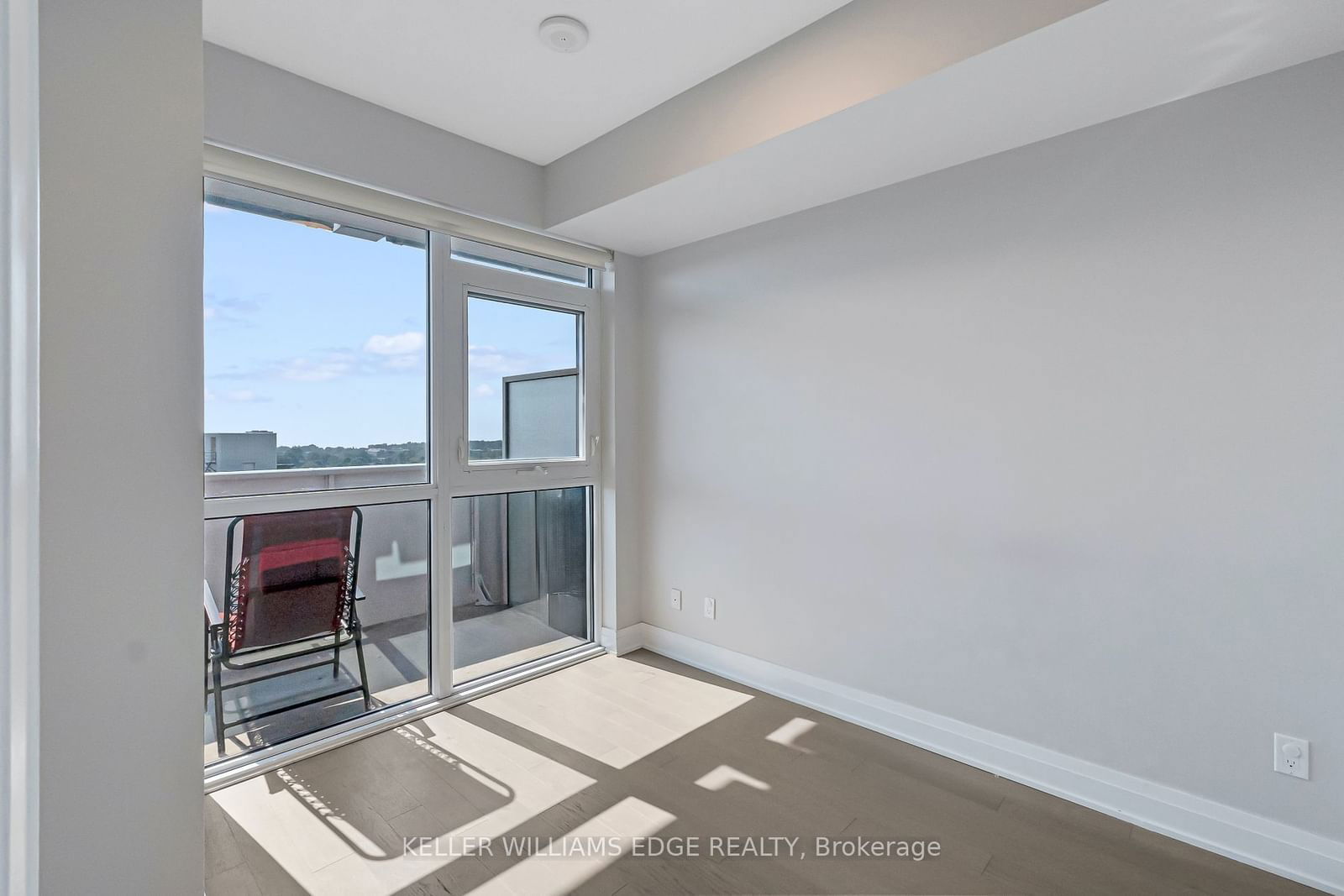 55 Speers Rd, unit 1106 for sale - image #19