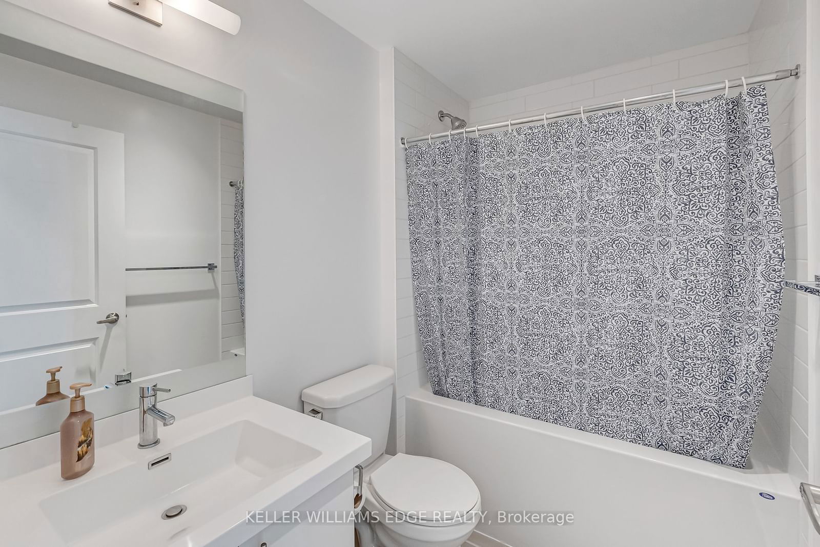 55 Speers Rd, unit 1106 for sale - image #32