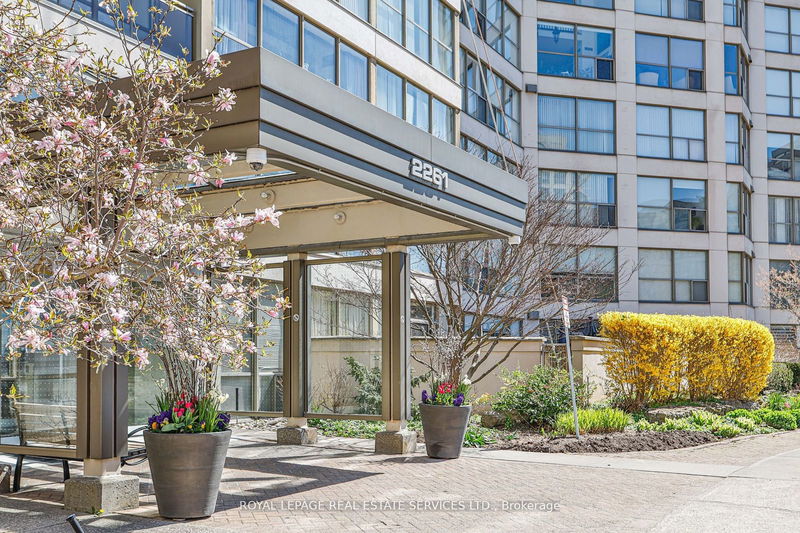 2261 Lake Shore Blvd W, unit 720 for sale - image #1