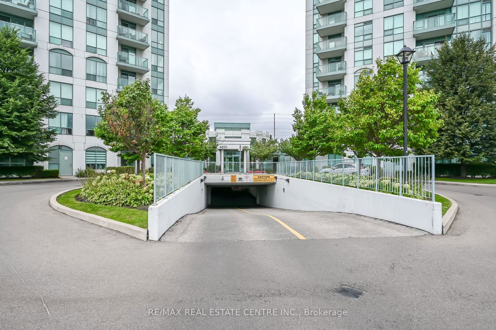 4900 Glen Erin Dr, unit 1611 for rent - image #2