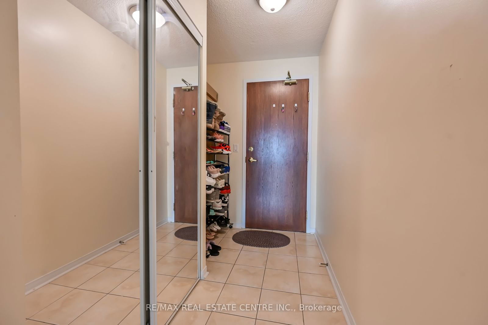 4900 Glen Erin Dr, unit 1611 for rent - image #24