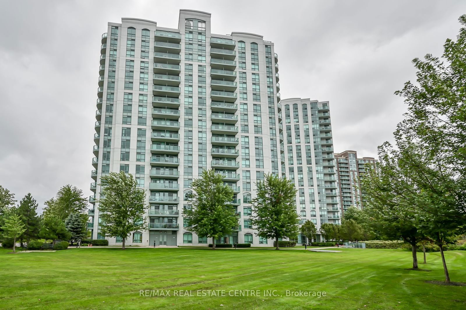 4900 Glen Erin Dr, unit 1611 for rent - image #37