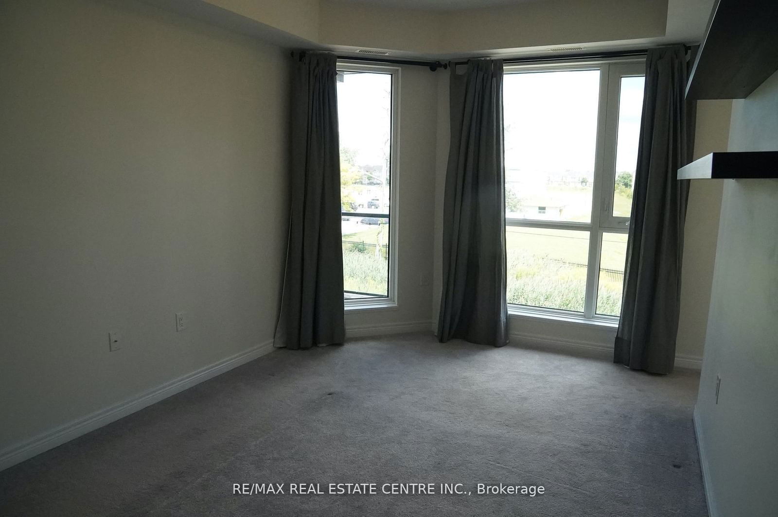 2388 Khalsa Gate, unit 305 for rent