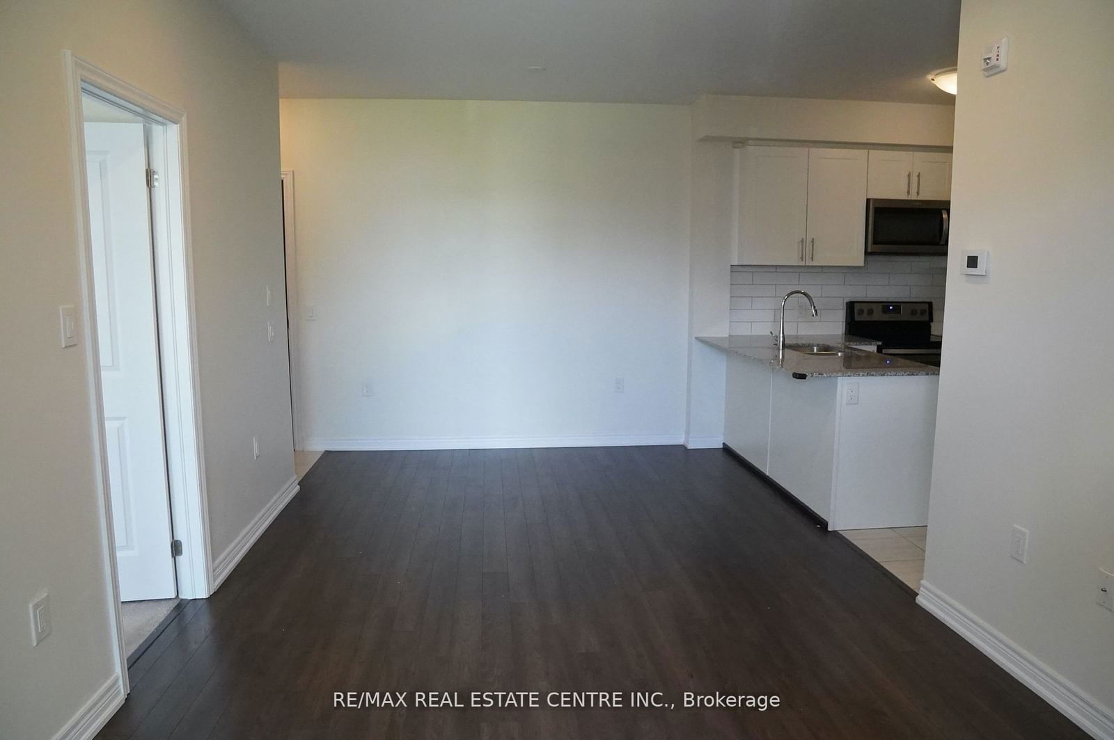 2388 Khalsa Gate, unit 305 for rent