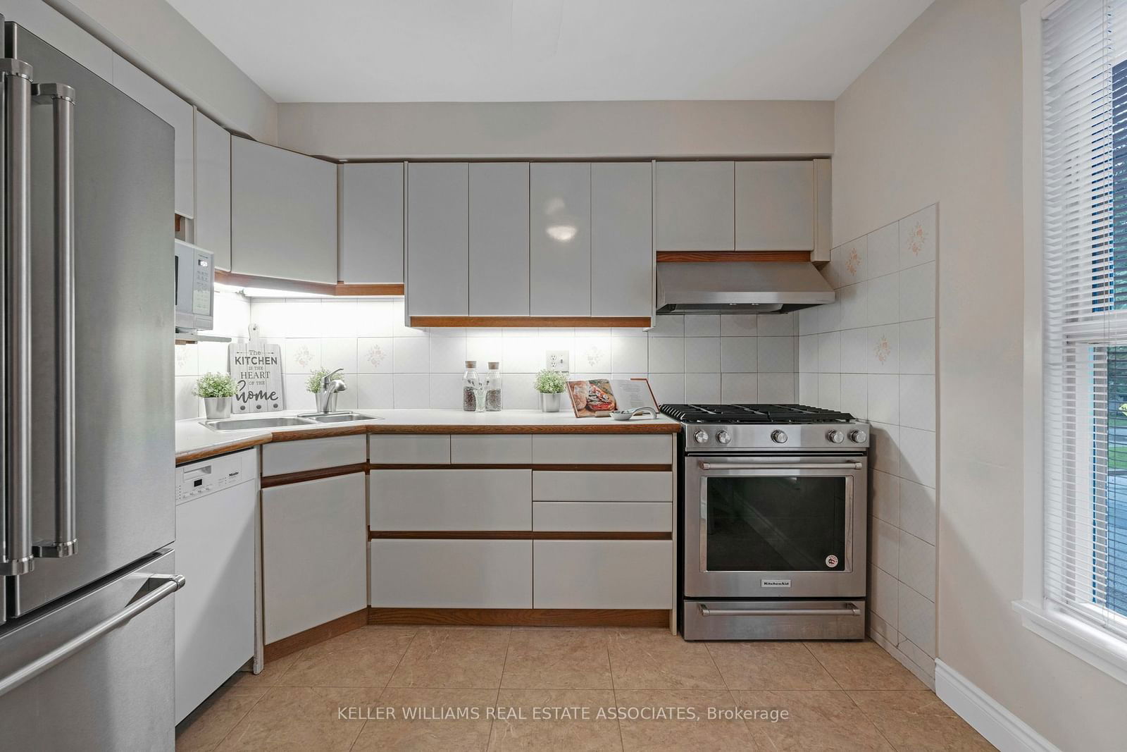 2020 South Millway, unit 27 for sale - image #6