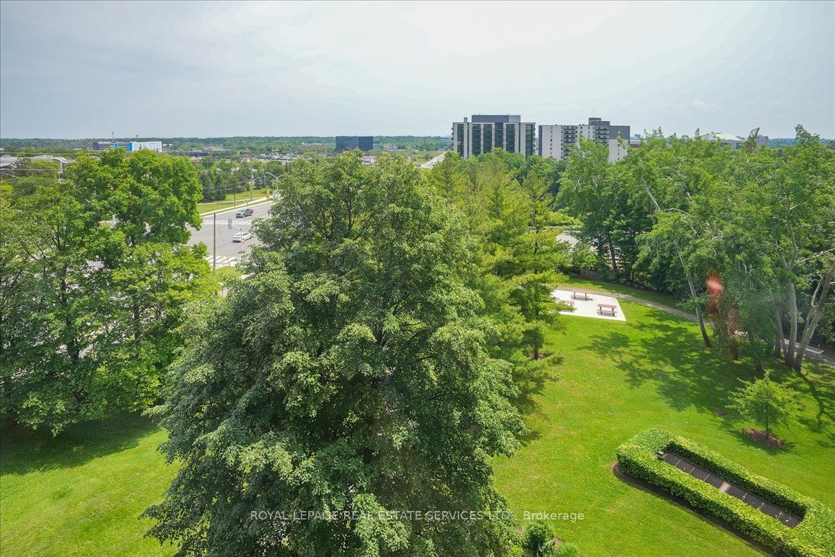 1230 Marlborough Crt, unit 702 for sale - image #22