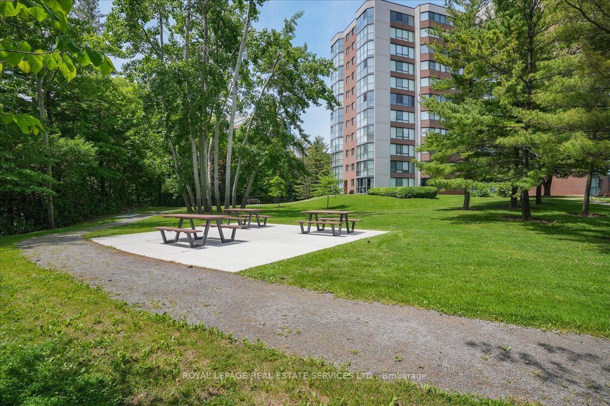 1230 Marlborough Crt, unit 702 for sale - image #25