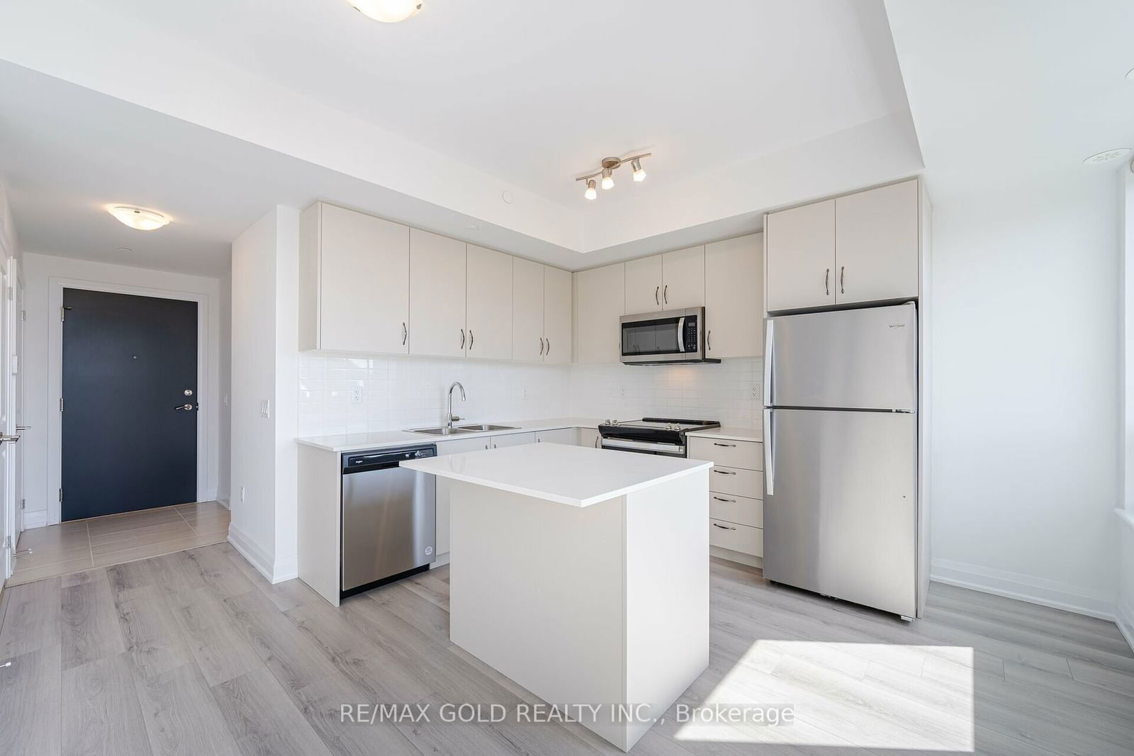 65 Attmar Dr, unit 364 for rent - image #7