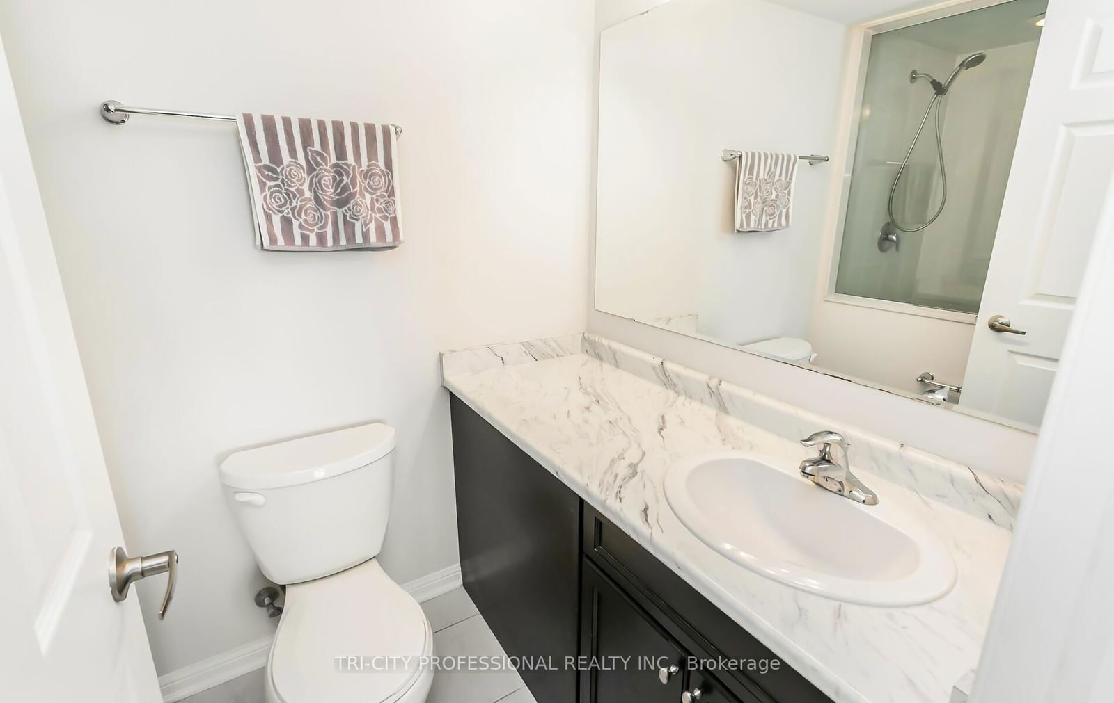 70 Baycliffe Cres, unit 204 for sale - image #32