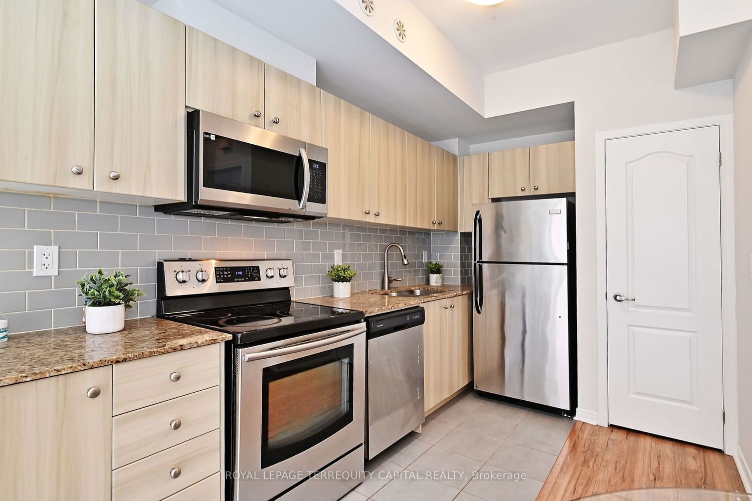 871 Wilson Ave, unit 34 for sale - image #14