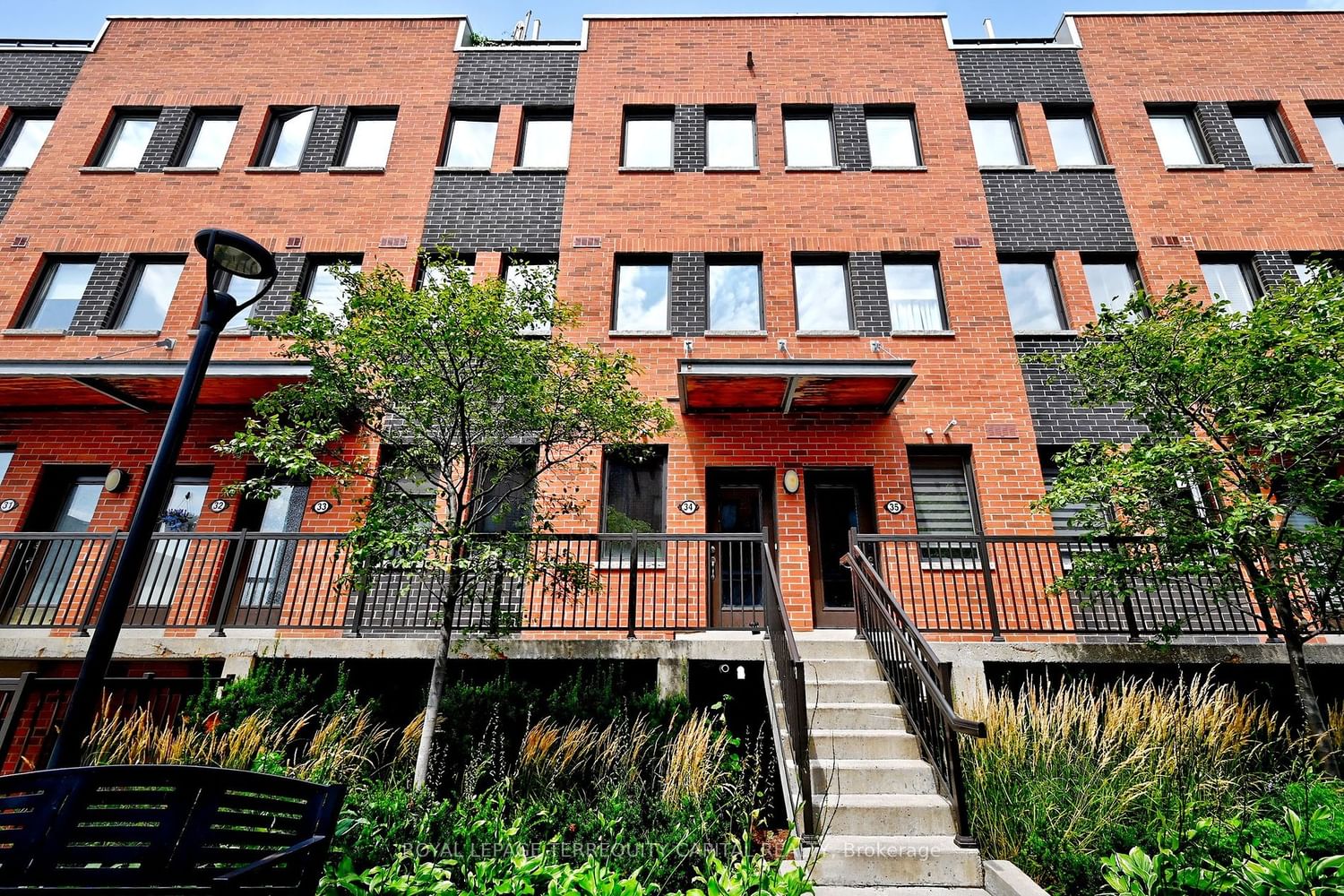 Winston Park Townhomes I, North York, Toronto