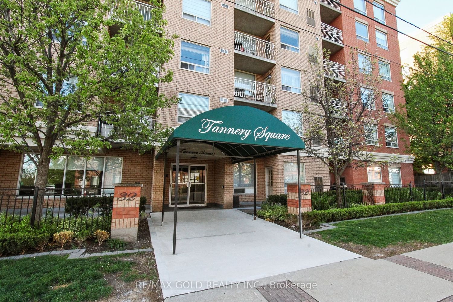 32 Tannery St, unit 401 for sale - image #3