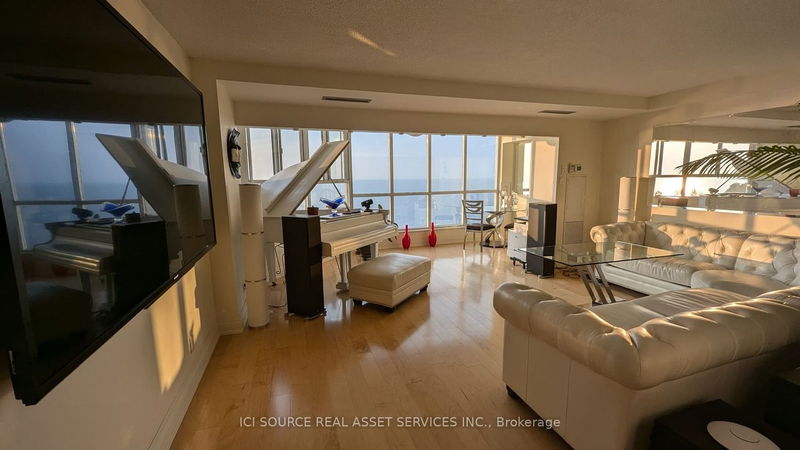 5280 Lakeshore Rd, unit 808 for sale