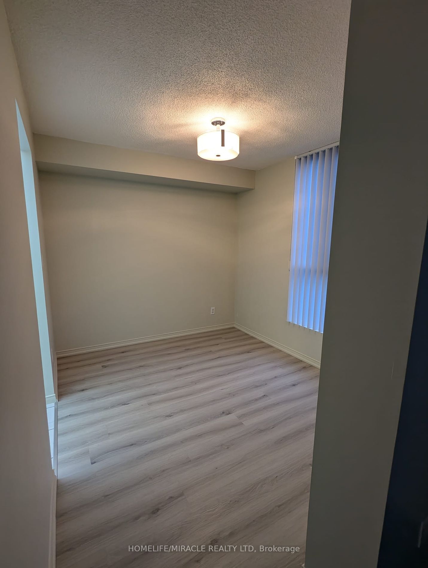 155 Hillcrest Ave, unit 307 for rent - image #10