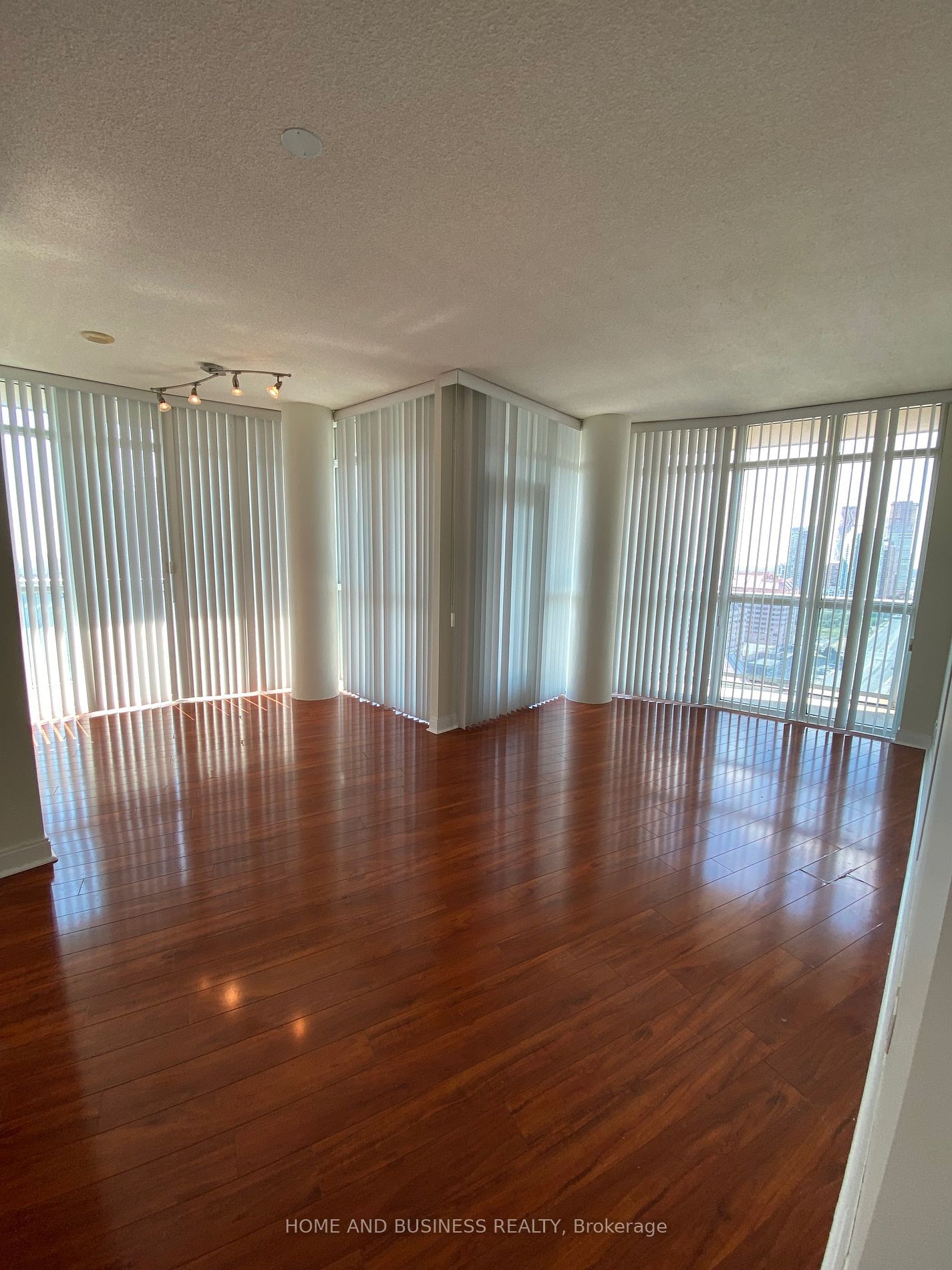 70 Absolute Ave, unit 2505 for rent - image #24