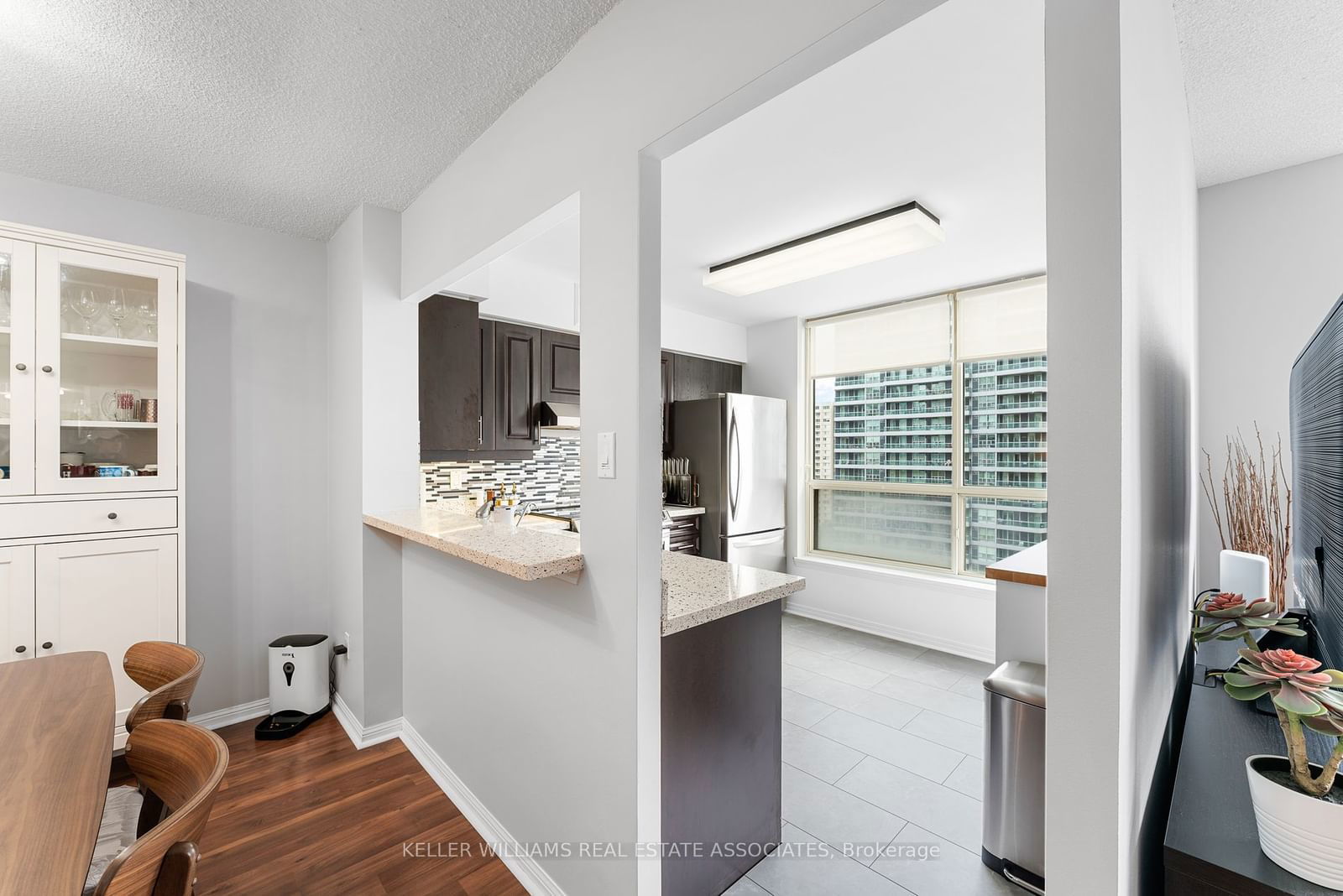 55 Elm Dr W, unit 1609 for sale